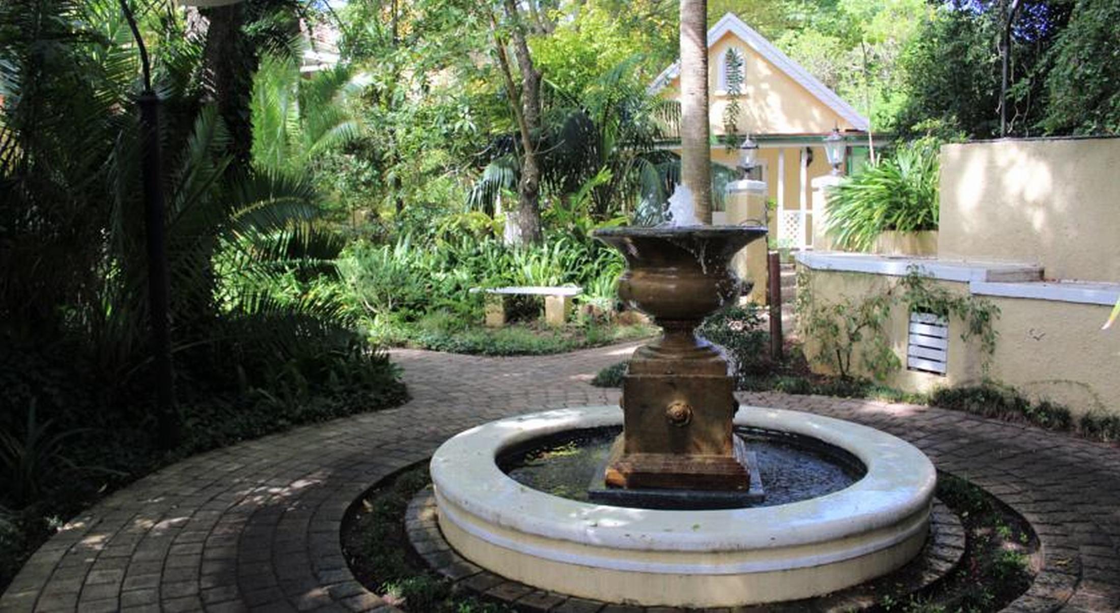 แฮคเคิลวูดฮิลล์ คันทรีเฮาส์ Bed & Breakfast พอร์ตเอลิซาเบธ ภายนอก รูปภาพ